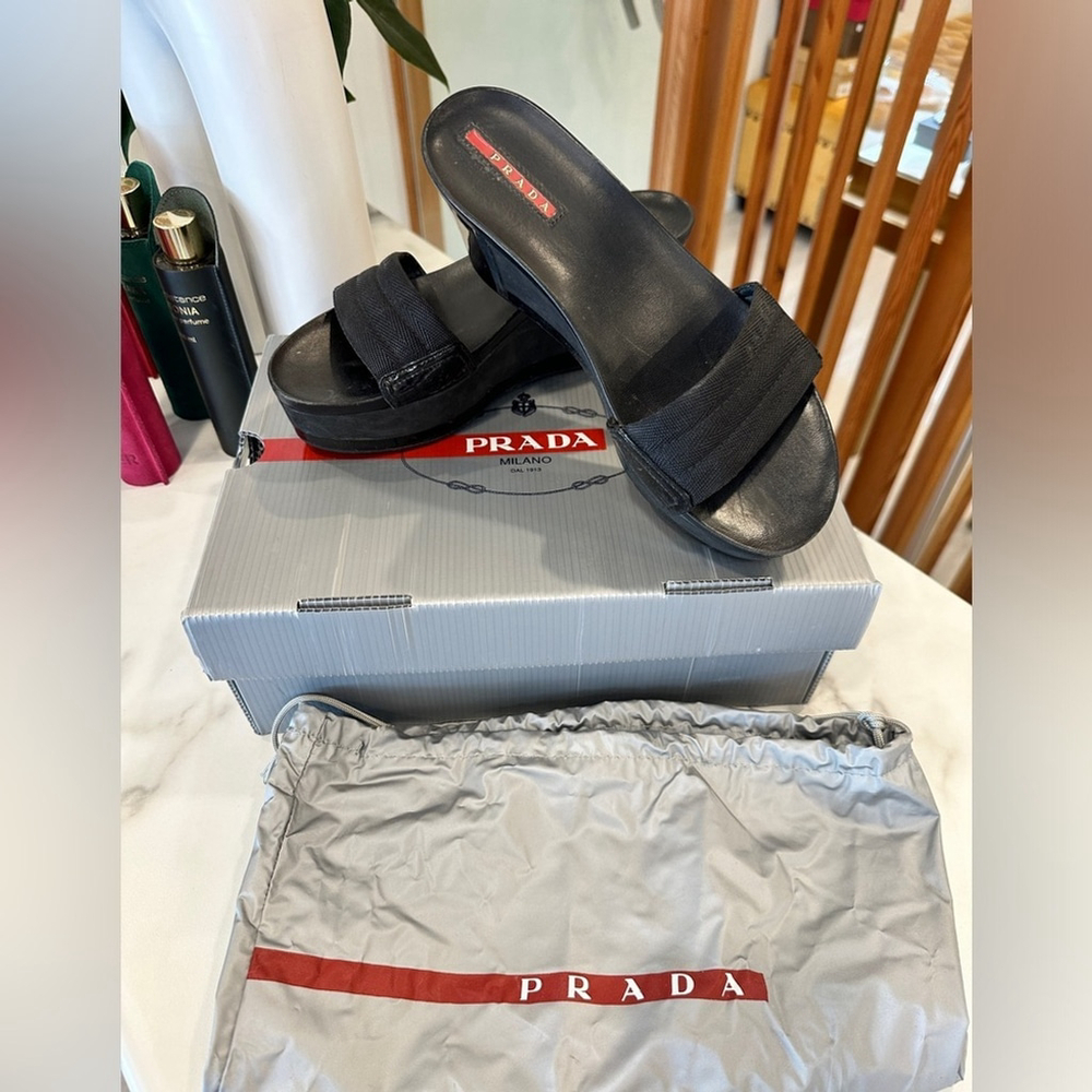 🚨Prada platform